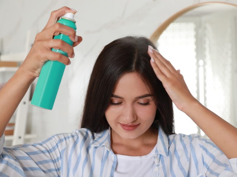 Using dry shampoo