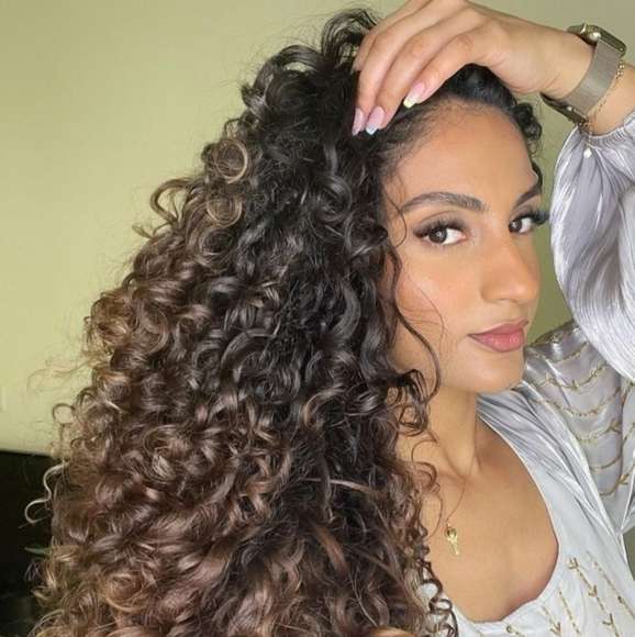 How do I install curly hair extensions? 