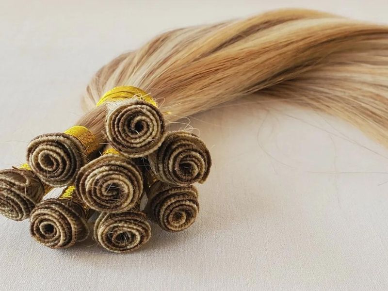 Hand tied weft: Natural appearance weft