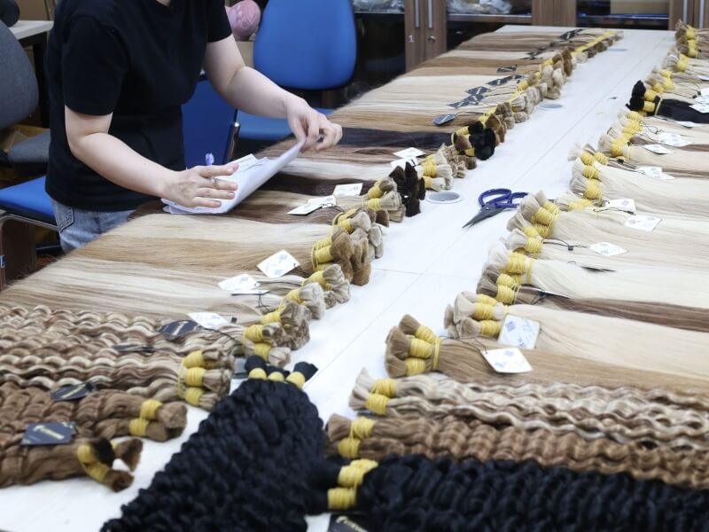 Pros and Cons of Hair Extensions 19 09 2025 8