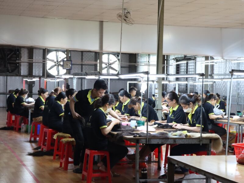 Luxshine hair factory- top 1 Vietnamese hair factory