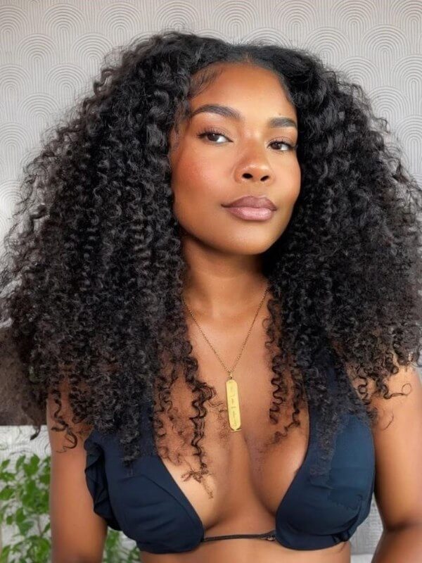 It mimics natural hair texture and gives you a bold, statement-making appearance