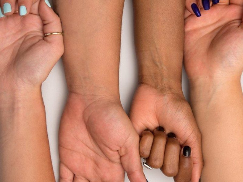 Check veins to know what your skin tone is