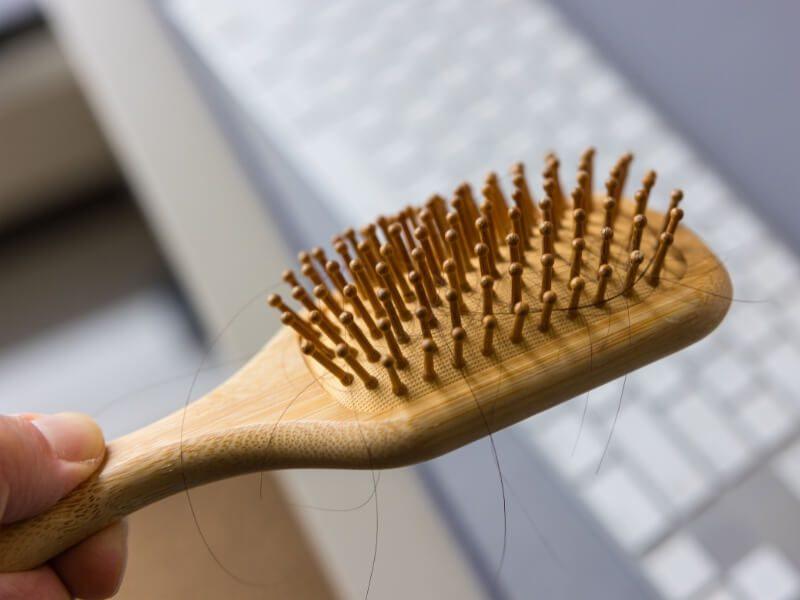 How to Detangle Hair Extensions 09 09 2025 1 - Luxshine Hair Wide-tooth comb