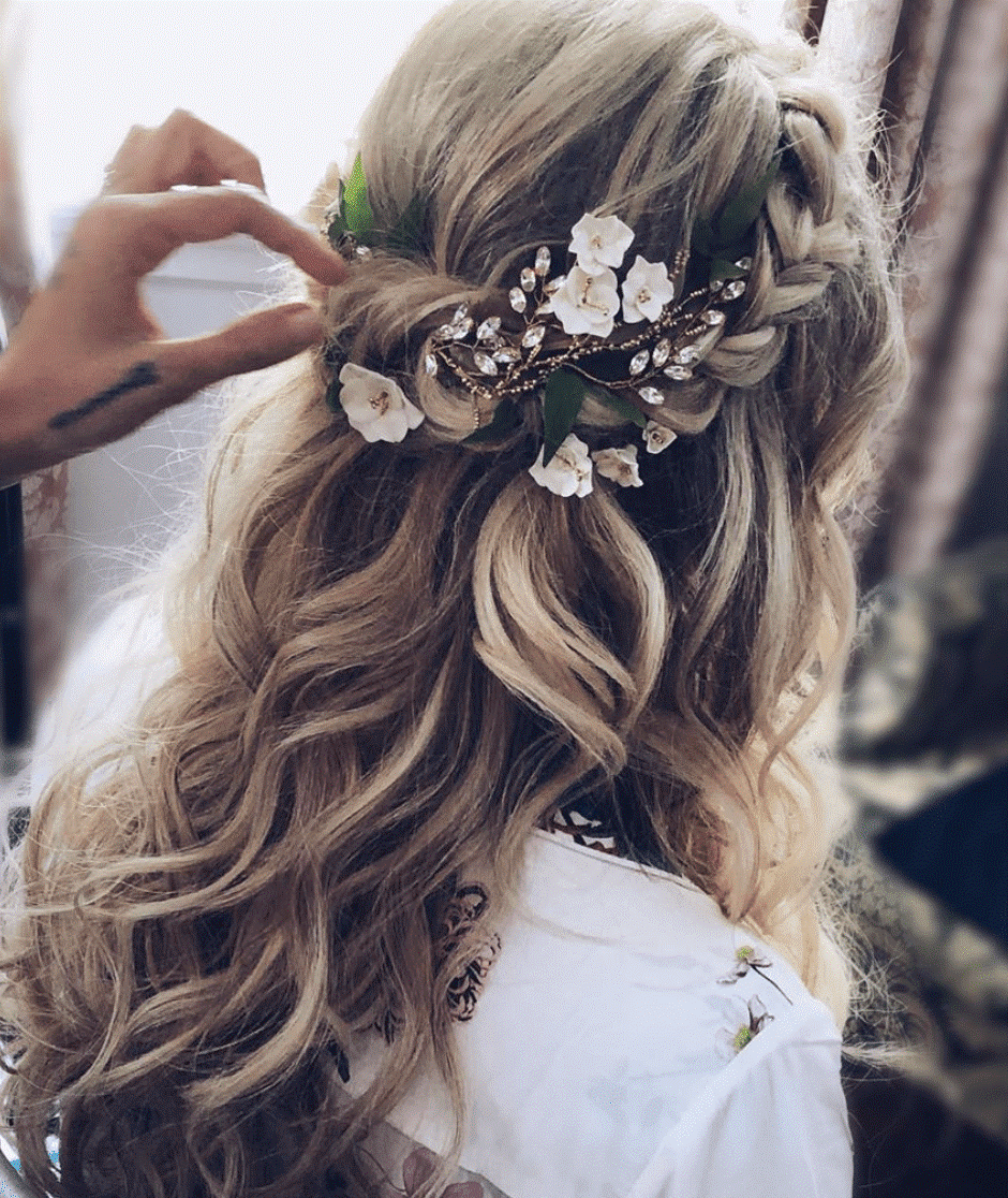 Bohemian wedding hairstyle