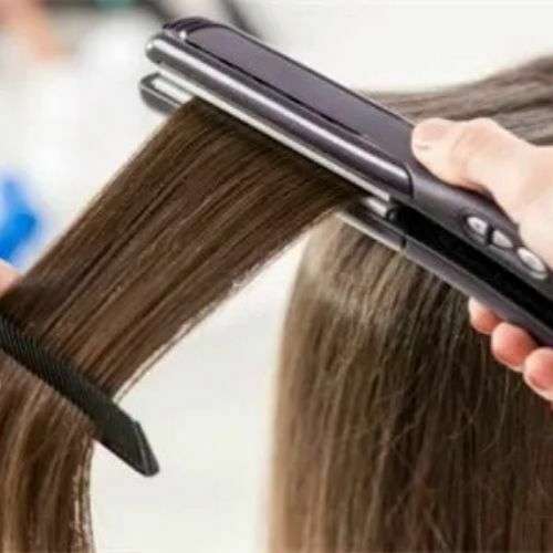 How to straighten a wig with a flat iron