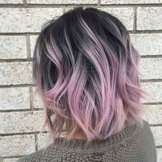 Messy short hair with Pastel Pink highlights