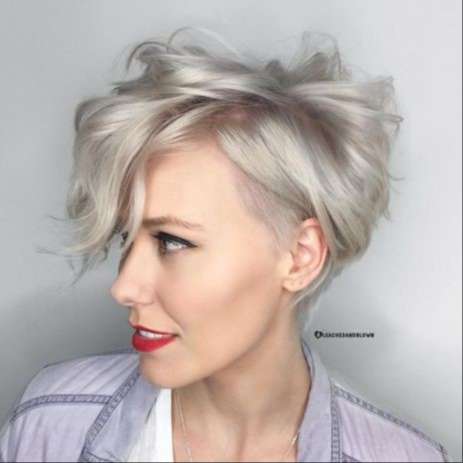 Wavy short hair with undercut for fat faces and double chins