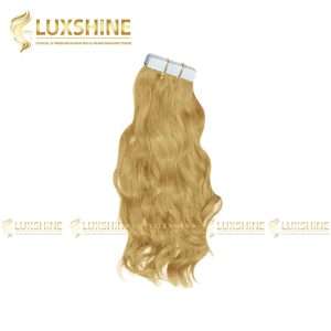 tape in natural wavy blonde luxshinehair 01 2